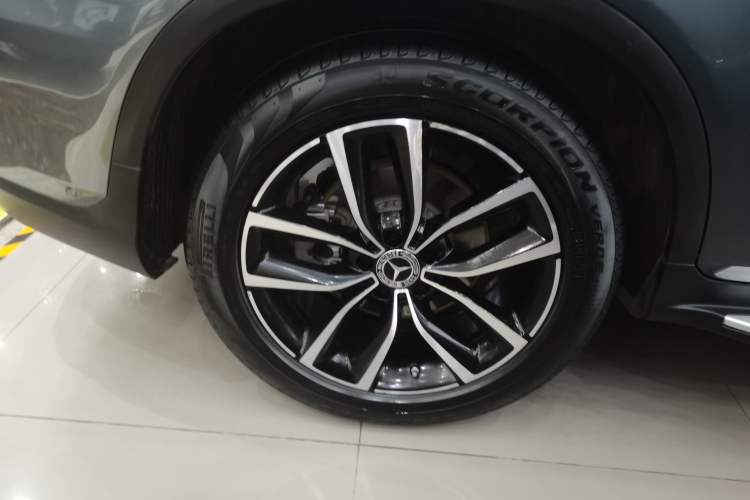 Used Mercedes-Benz GLC 2020 GLC 300 L 4MATIC Dynamic Edition