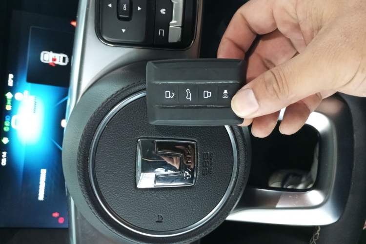 Used Tank 300 2023 City Edition 2.0T—Stylish as Ever
