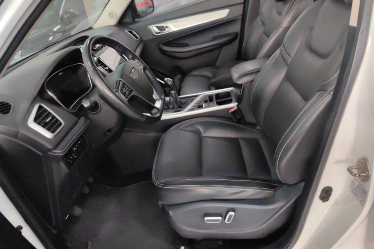 Used Geely Auto Vision X6 2018 1.8L Manual 4G Connect Luxury Edition