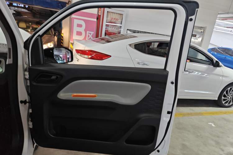 Used Wuling Hongguang MINIEV 2020 Zizai Version Lithium-NMC
