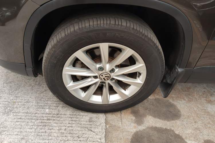 Used Volkswagen Tiguan 2017 300TSI Automatic Two-Wheel Drive Silk Road Comfort Edition
