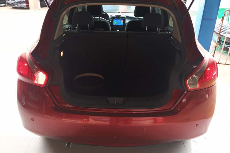 Used Nissan Tiida 2014 1.6L CVT Comfort Model