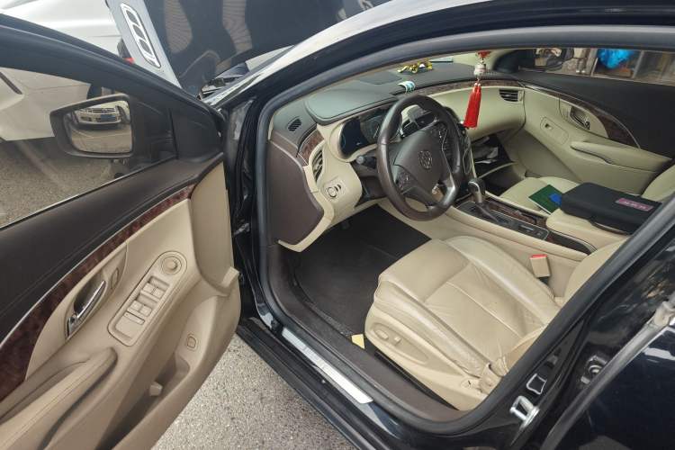 Used Buick LaCrosse 2013 2.4L SIDI Leading Comfort Version
