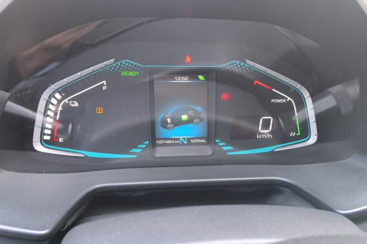 Used ORA iQ 2018 Smart Connectivity Model