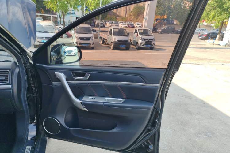 Used Haval H6 2017 Red-Label Sport Edition 1.5T Automatic Two-Wheel Drive Luxury Model
