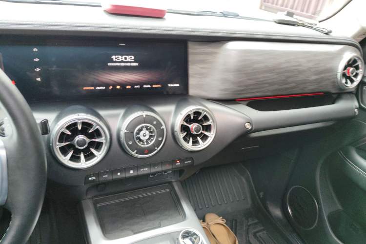 Used Tank 300 2023 City Edition 2.0T—Stylish as Ever