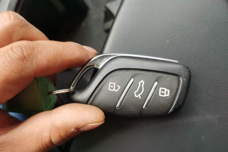 Used Roewe i5 2021 1.5L CVT Platinum Edition
