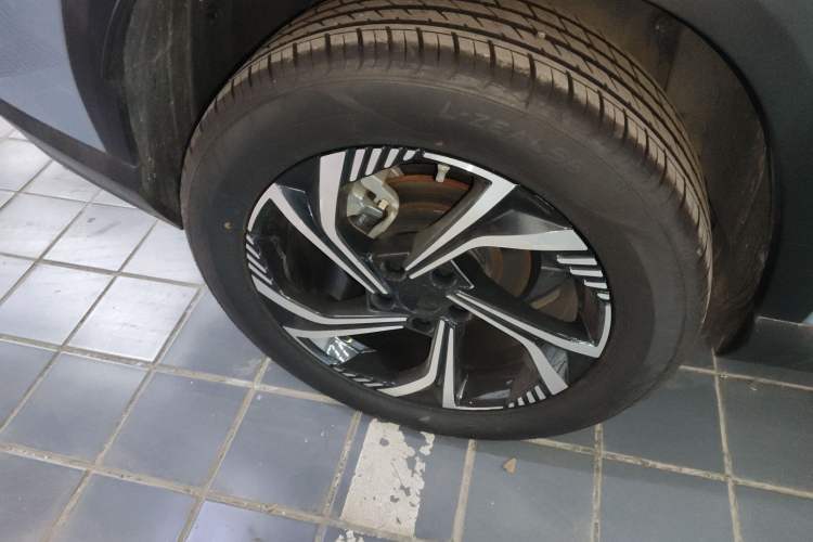 Used Geely Auto Emgrand X7 Sport 2023 Boyue COOL 1.5TD Smart Model
