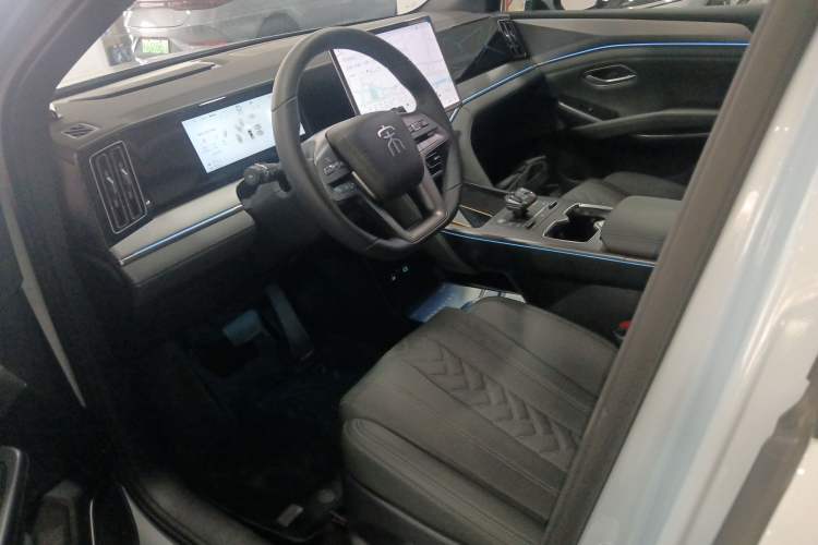 Used BYD Song L DM-i 2025 Intelligent Driving Version 160 km Beyond-Range Type