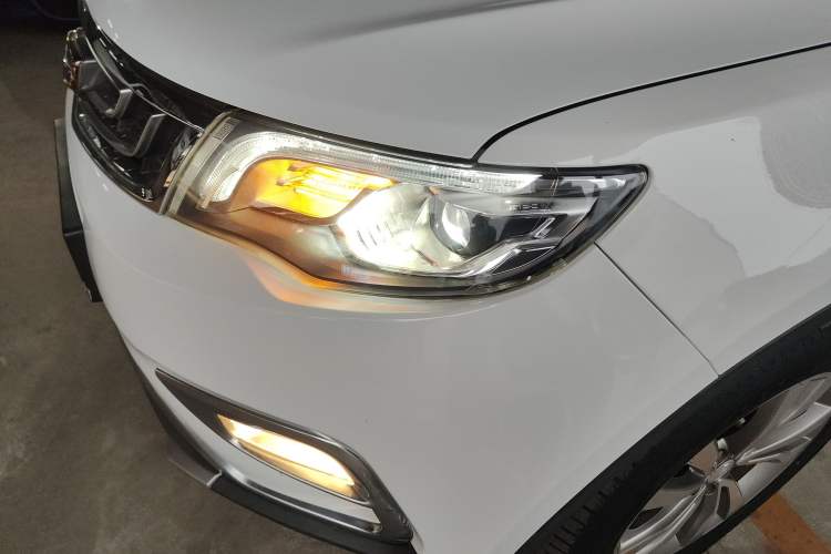 Used Geely Auto Emgrand X7 Sport 2016 1.8TD Automatic ZhiZun Version
