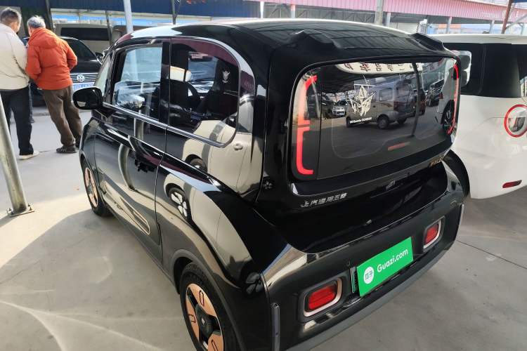 Used Baojun KiWi EV 2022 Artist Lite Edition Lithium Iron Phosphate
