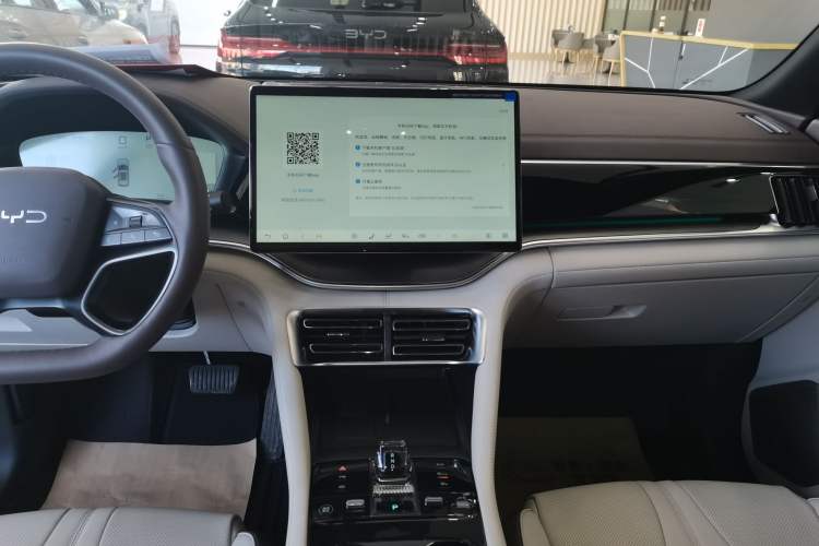 Used BYD Song PLUS New Energy 2025 EV Intelligent Driving Version 520km Premium Model
