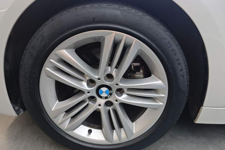 Used BMW 3 Series 2017 320Li Fashion Model
