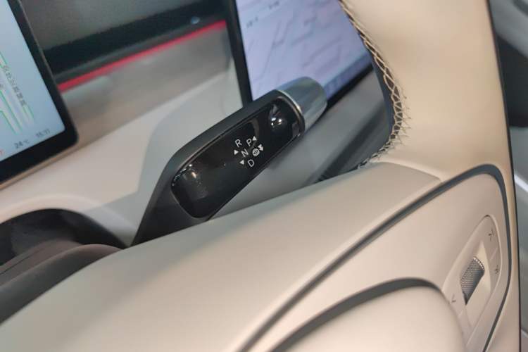 Used XPeng X9 2024 702 Ultra-Long Range Max