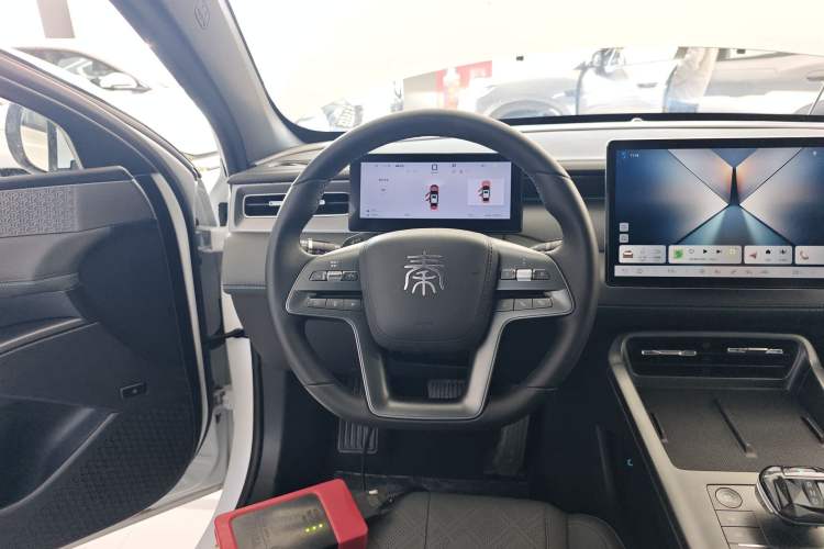 Used BYD Qin PLUS 2025 DM-i Smart Drive 120KM Superior Model