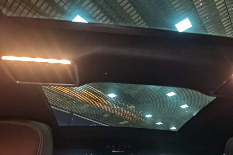 Used Mercedes-Benz GLC 2019 Refreshed GLC 300 L 4MATIC Dynamic Edition