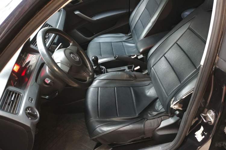 Used Volkswagen Santana 2013 1.4L Manual Fashion Edition