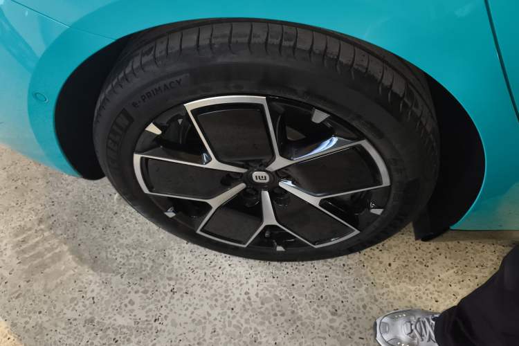 Used  SU7 2024 Rear-Drive Long-Range Intelligent Driving Version
