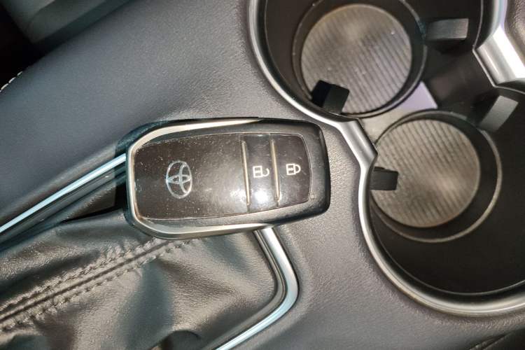 Used Toyota Venza 2022 2.0L CVT Two-Wheel Drive Luxury Edition
