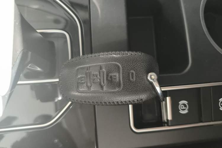 Used Haval H2 2018 1.5T Dual-Clutch Two-Wheel Drive Fashion Model China VI Standard
