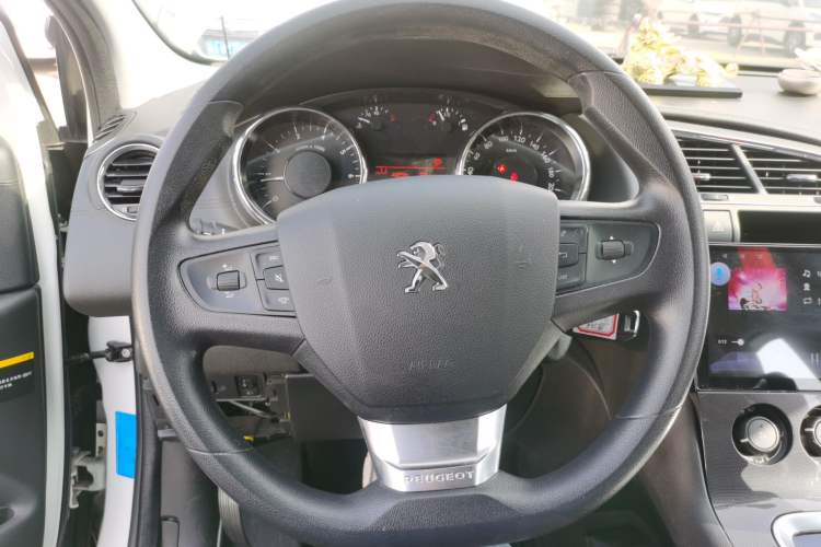 Used Peugeot 3008 2016 1.6THP Automatic Classic Edition
