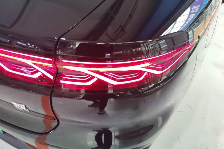 Used BYD Han 2025 DM-i 125KM Prestige Model
