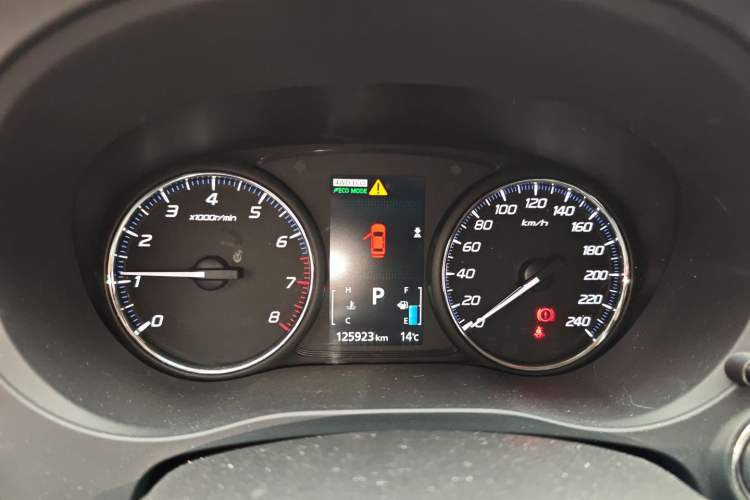 Used Mitsubishi Outlander (Import) 2014 2.4L 4x4 Deluxe Value Edition 5 Seats
