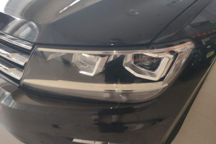 Used Volkswagen Tiguan L 2019 Updated Version 330TSI Automatic Two-Wheel Drive Panoramic Comfort Edition China VI Standard