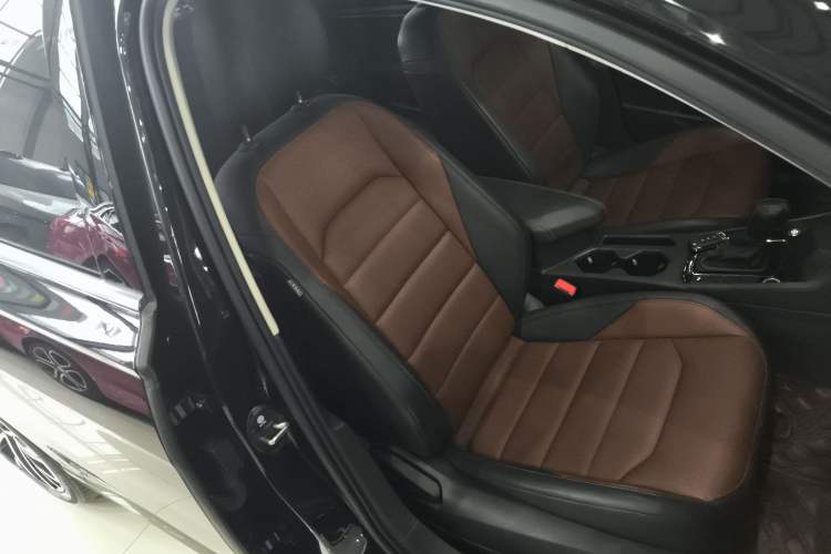 Used Volkswagen Lavida 2021 280TSI DSG Luxury Edition
