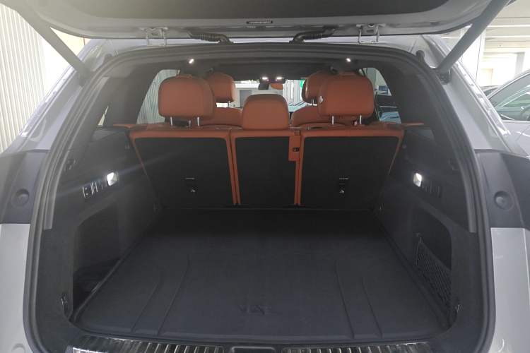 Used Li Auto L7 2023 Pro Model
