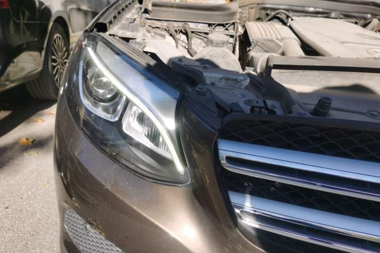 Used Mercedes-Benz GLC 2016 GLC 260 4MATIC Luxury Model