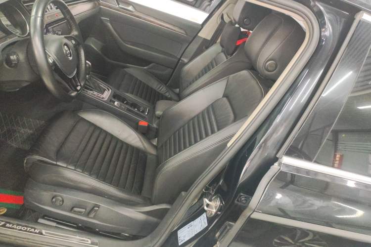 Used Volkswagen Magotan 2018 Facelift 330TSI DSG Luxury Model