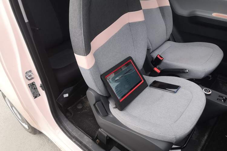 Used Wuling Hongguang MINIEV 2022 Macaron Premium Model – Lithium Iron Phosphate