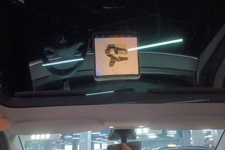 Used Tesla Model Y 2023 Rear-Wheel-Drive Version
