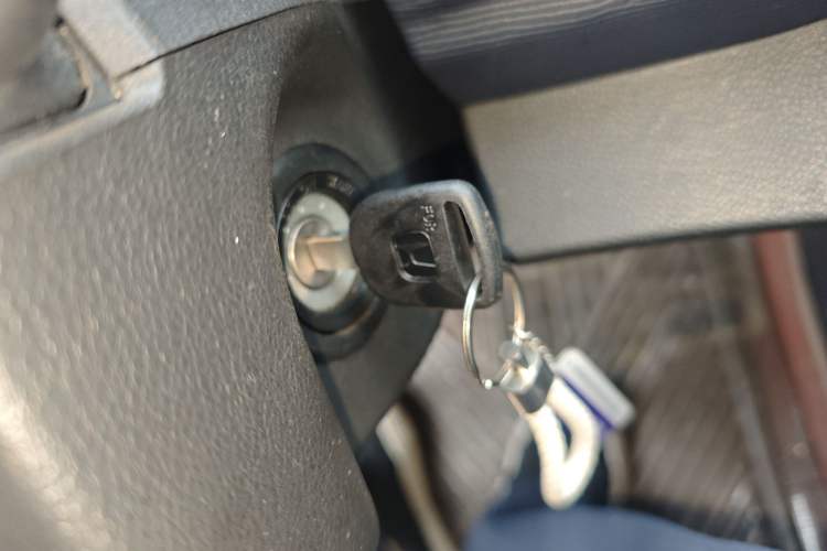 Used FORTHING Lingzhi 2022 M5L 1.6L Utility Model 7 Seats