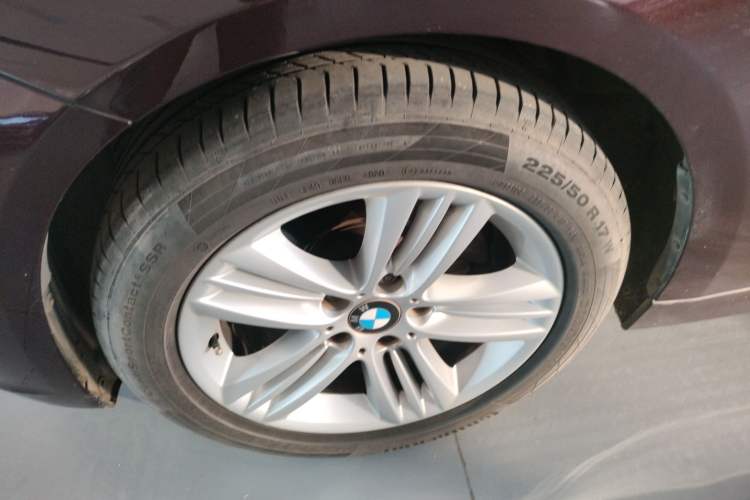 Used BMW 3 Series 2016 320Li Fashion Model
