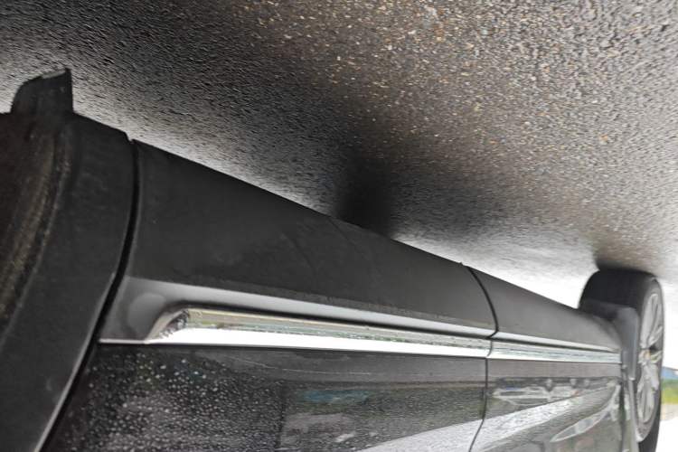 Used Hongqi HS5 2022 Facelifted Version 2.0T Smart Connect Flagship All-Wheel-Drive Edition
