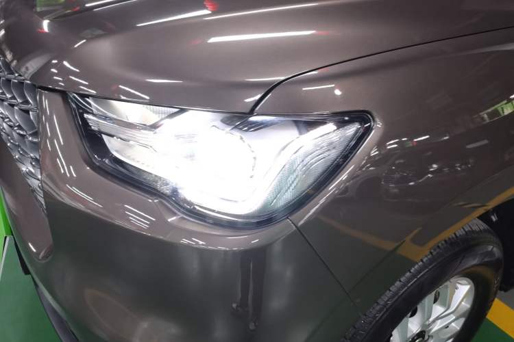 Used Great Wall Poer 2019 2.0T Commercial Version Manual Diesel Two-Wheel Drive Elite Long-Box GW4D20M
