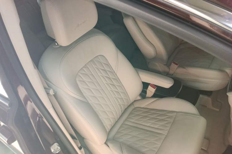 Used Buick GL8 2021 Avenir Aivia 7-Seater Luxury Edition
