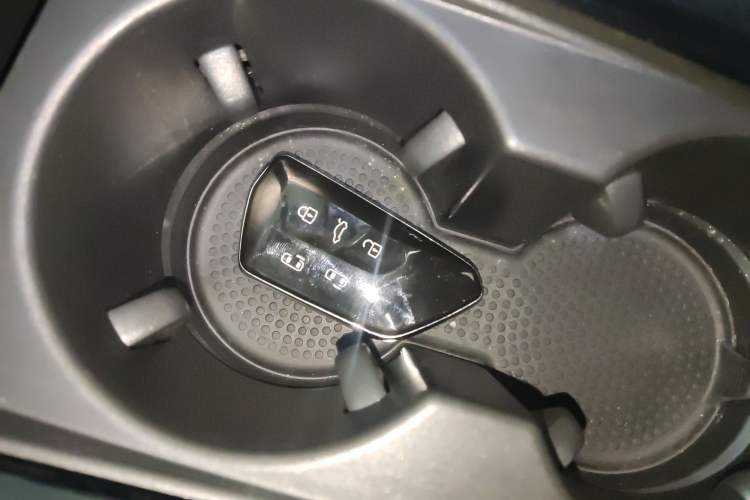 Used Volkswagen Viloran 2023 380TSI Luxury Edition
