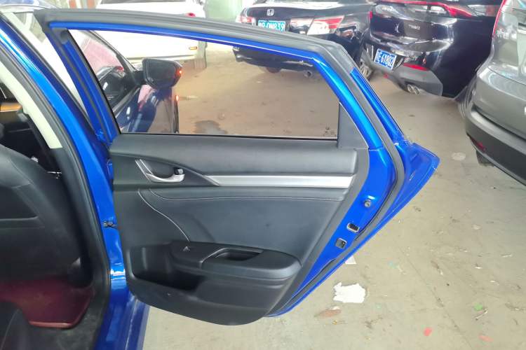 Used Honda Civic 2016 220TURBO CVT Prestige Edition
