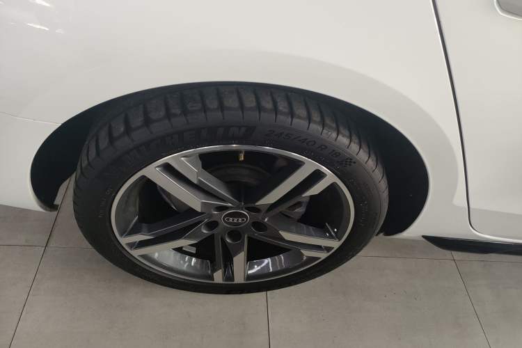 Used Audi A4L 2022 40 TFSI Luxury Dynamic Model