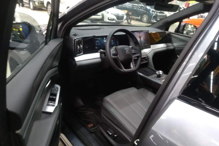 Used BYD Song L DM-i 2025 Intelligent Driving Version 112 km Leading Trim
