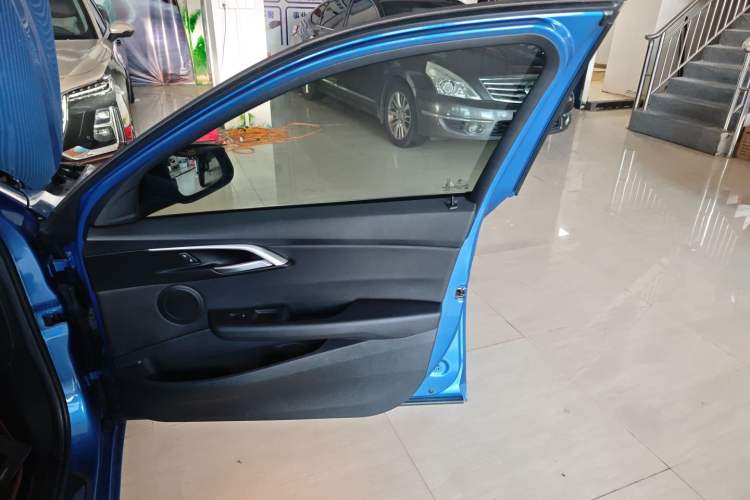 Used BMW 1 Series 2017 120i Design Package Model
