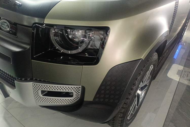 Used Land Rover Defender 2022 110 P400 Dark Edition