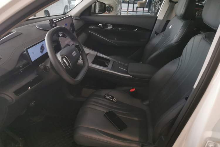 Used  E5 2024 530 km Exploration+ Version
