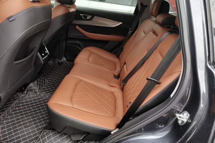 Used Chery Tiggo 8 PLUS 2021 290TGDI DCT Luxury Edition
