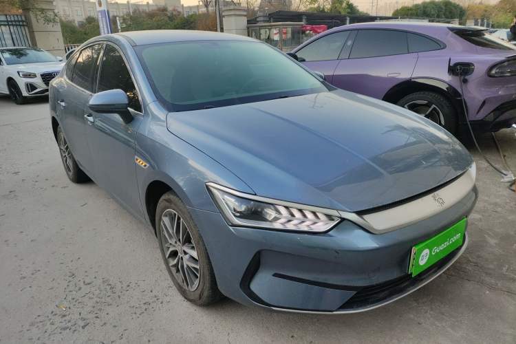 Used BYD Qin PLUS 2024 Honor Edition EV 420KM Leading Model
