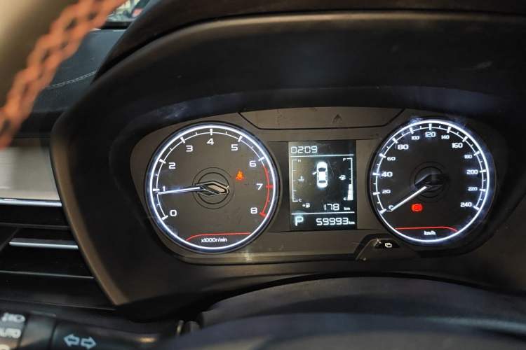 Used Geely Auto Vision X3 2021 PRO 1.5L CVT Deluxe Model
