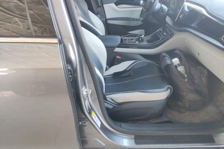 Used BYD Qin PLUS 2021 EV 500KM Luxury Model
